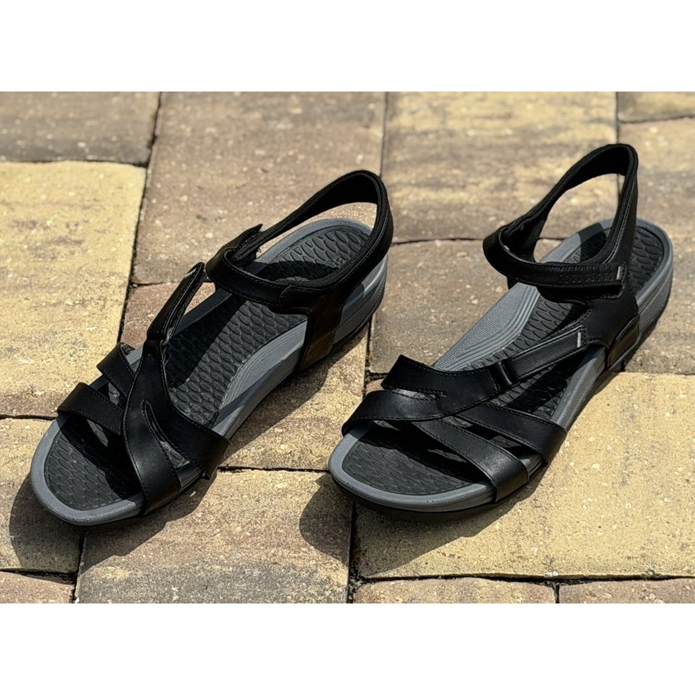 BareTraps Danny Black Strappy Sandals Women's Size 11